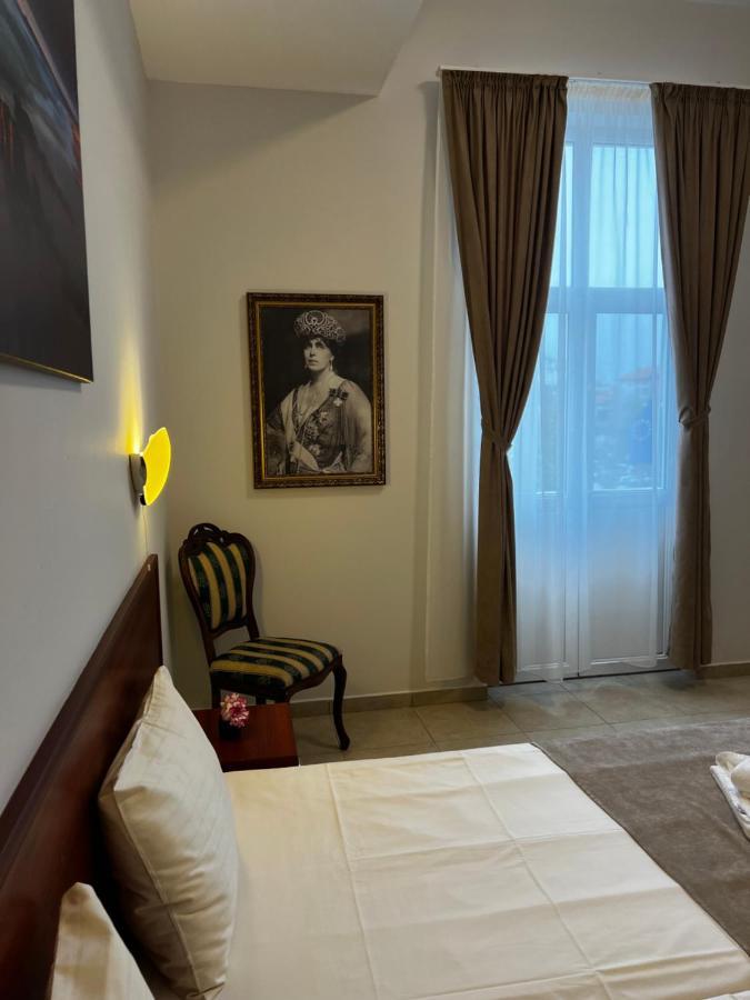 Hotel Central Балчик Екстер'єр фото